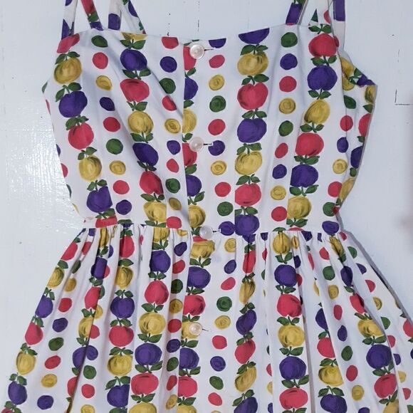 š£HOSTāPICKš£āOOAKĀ BelgianāVintageāFruityāApronāDress - Picture 5 of 15